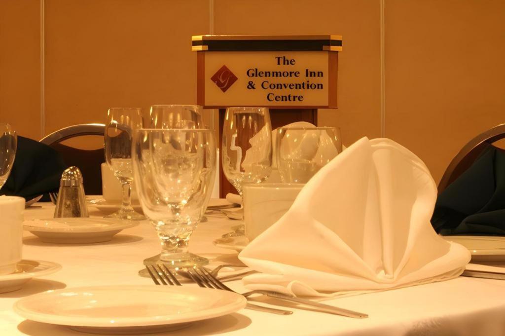 The Glenmore Inn & Convention Centre Calgary Luaran gambar