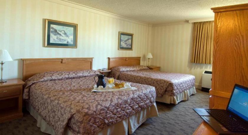 The Glenmore Inn & Convention Centre Calgary Luaran gambar