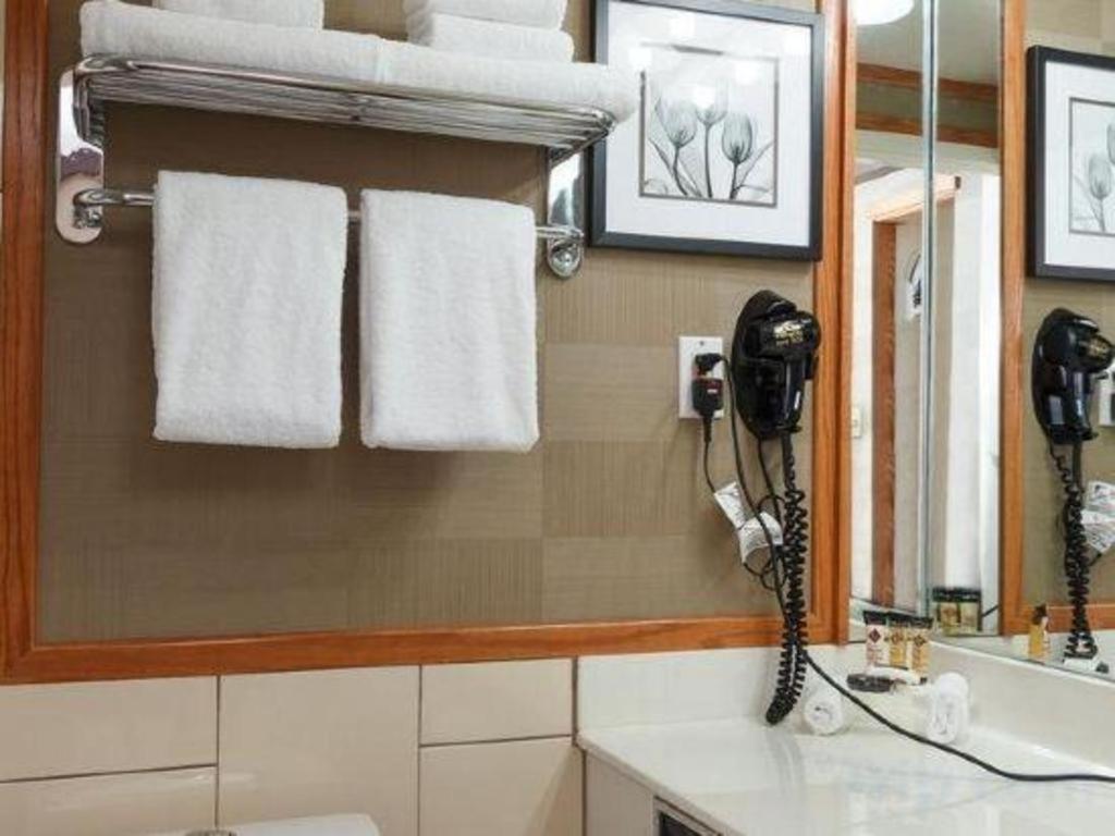 The Glenmore Inn & Convention Centre Calgary Luaran gambar