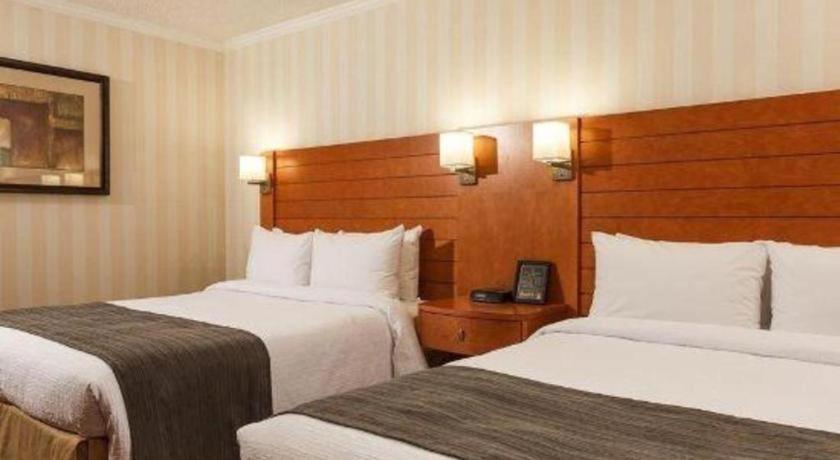 The Glenmore Inn & Convention Centre Calgary Luaran gambar
